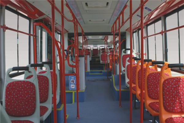 黄海DD6161B01公交车（柴油国四24-51座）