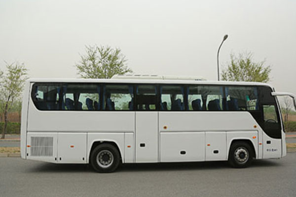 福田欧辉BJ6113U8MHB客车（柴油国五24-53座）