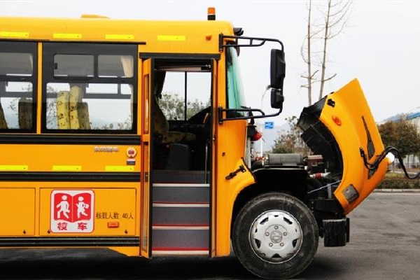 东风DFH6920B3小学生专用校车（柴油国五24-52座）