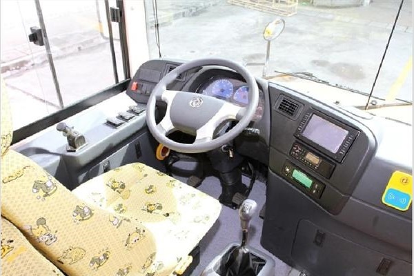 东风DFH6920B2中小学生专用校车（柴油国五24-47座）