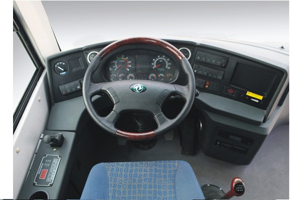 东风超龙EQ6880LHTN客车（天然气国五24-39座）