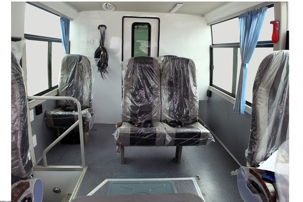 东风超龙EQ6752ZT客车（柴油国五24-26座）