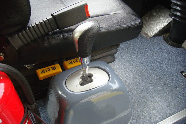 五洲龙FDG6113EVG9公交车（纯电动20-36座）