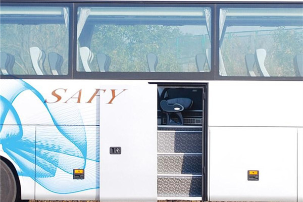 亚星YBL6121HQCP客车（天然气国五24-69座）