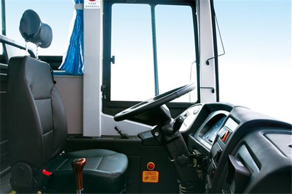 亚星YBL6117HQP客车（柴油国五24-62座）