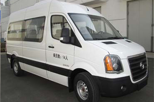 黄海DD6592AHL轻型客车（柴油国五10-15座）