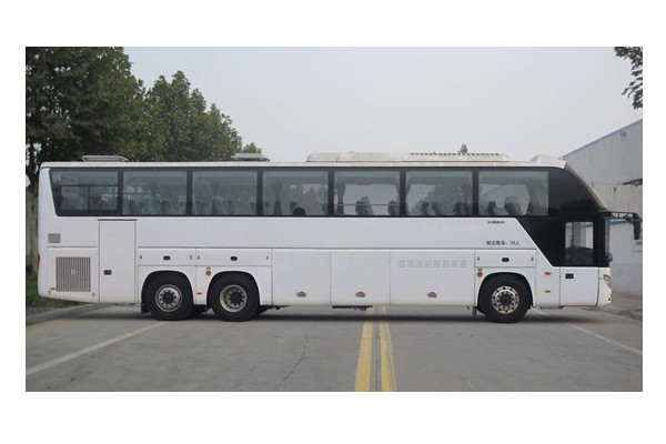 宇通ZK6132HNQ1E客车（天然气国五24-59座）