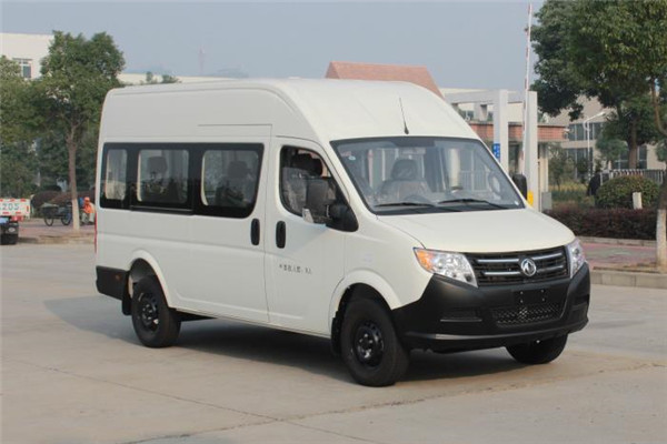 东风旅行车EQ6580WABDB客车（柴油国五5-9座）