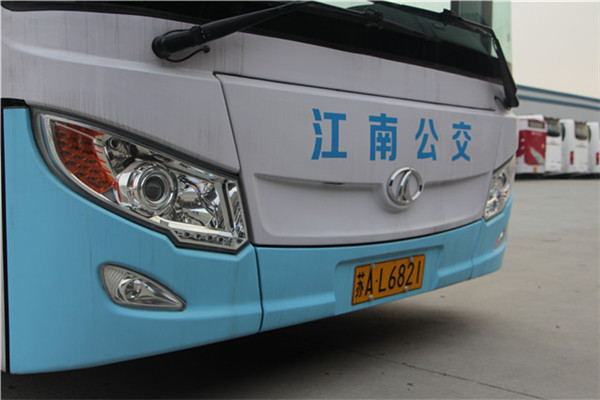 南京金龙NJL6129BEV30公交车（纯电动36-47座）