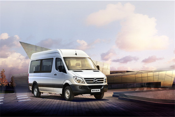 南京金龙NJL6600BEV75客车（纯电动10-18座）