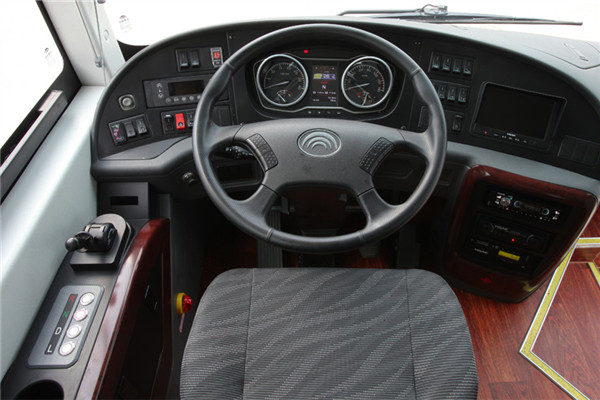 宇通ZK6808BEVQ3客车（纯电动24-35座）