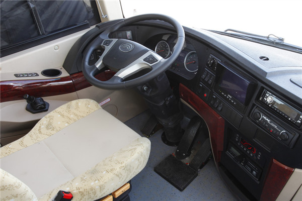 宇通ZK6906BEVQ6客车（纯电动24-39座）