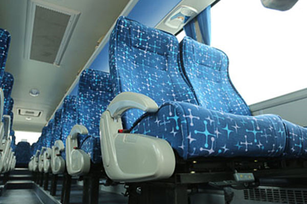 福田欧辉BJ6120U8LJB-4客车（柴油国五24-55座）