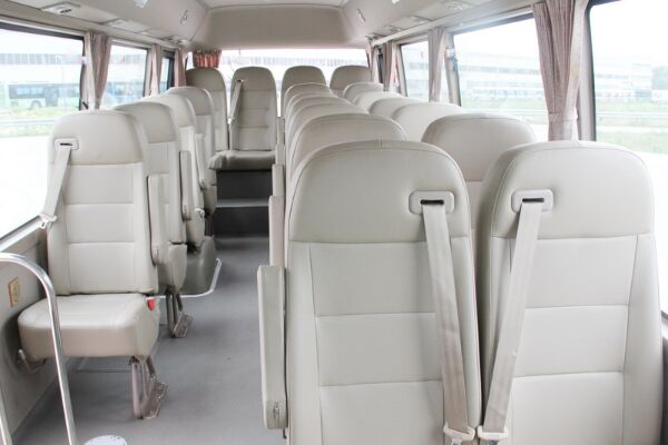 晶马JMV6730CF客车（柴油国五10-23座）