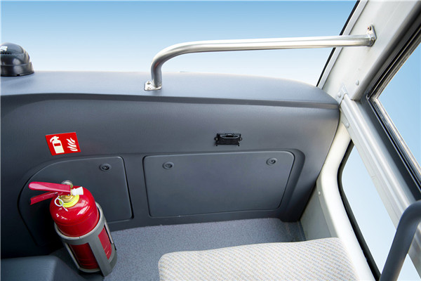 海格KLQ6758AE50客车（柴油国五24-31座）