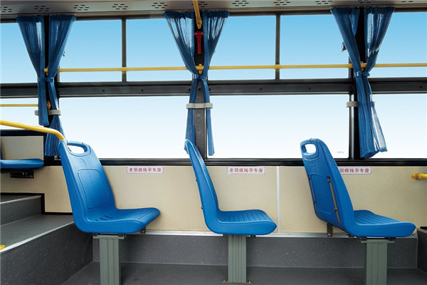 海格KLQ6109GAHEVC5K插电式公交车（天然气/电混动国五24-39座）