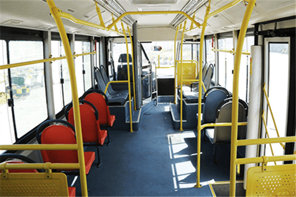 福田欧辉BJ6805EVCA-20公交车（纯电动15-25座）