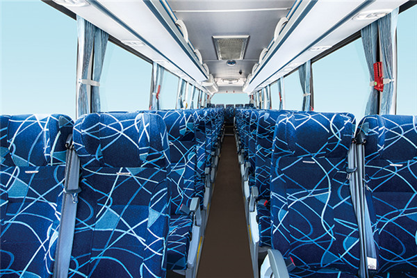 金龙XMQ6112AYD6C客车（柴油国六24-48座）