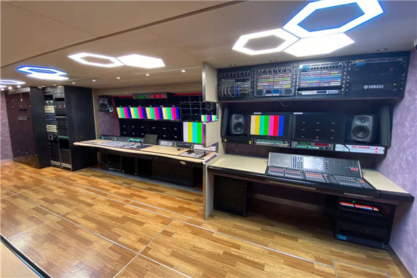 北方BFC5240XDS电视车（柴油国五2座）