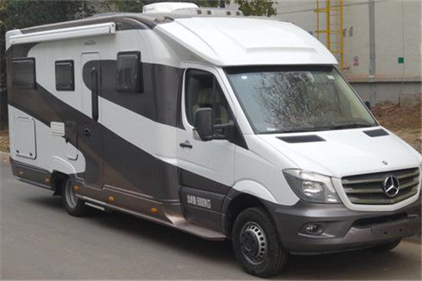 北方BFC5050XLJ旅居车（汽油国四4-6座）