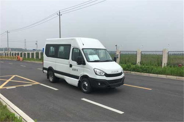 南京依维柯NJ6576EC客车（柴油国六10-14座）