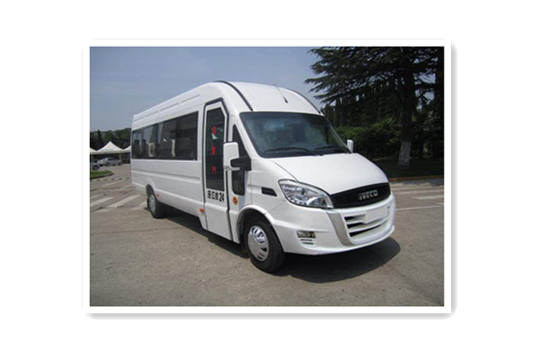 南京依维柯NJ6725DCZ客车（柴油国五24座）
