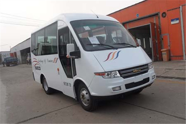 南京依维柯NJ6535LC客车（柴油国五14-18座）