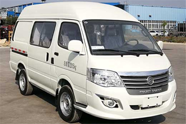 金旅XML5038XXY16厢式运输车（汽油国六2-5座）