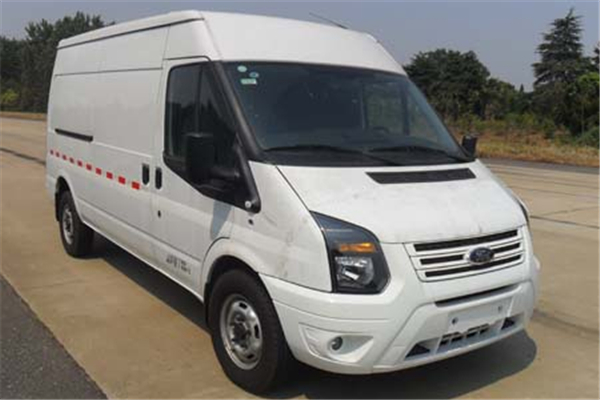 江铃全顺JX5040XXYTJA-M5厢式运输车（柴油国五2-3座）