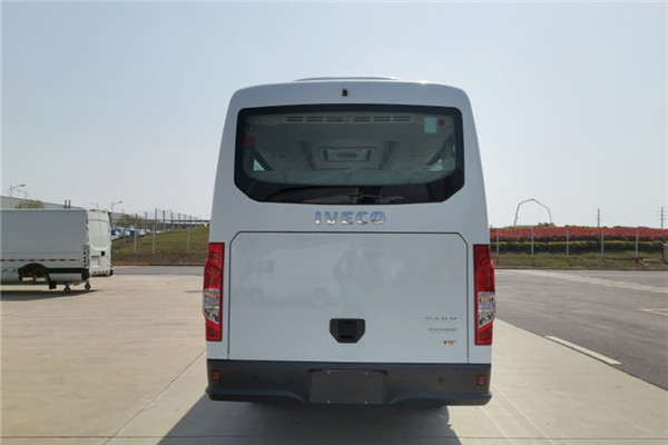 南京依维柯NJ6606LCA1客车（柴油国六10-17座）