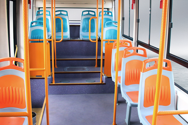 格力钛CAT6690CRBEV3公交车（纯电动10-18座）