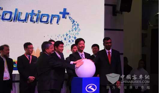 微宏携手厦门金龙开拓欧洲市场